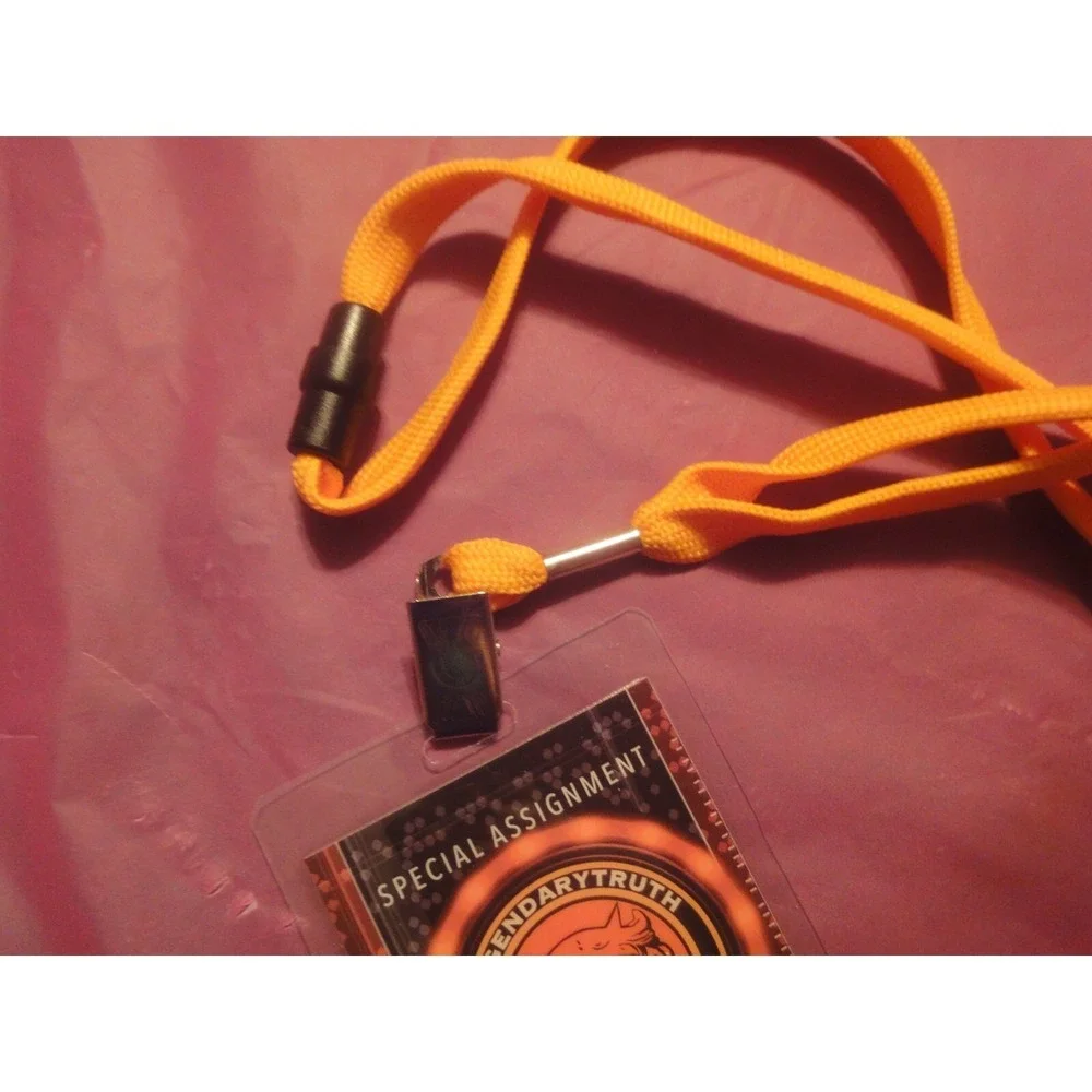 2016‎ HALLOWEEN HORROR NIGHTS 26 REPOSITORY ACCESS 3SW badge legendary orange